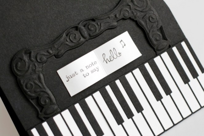 PamSparksGrandPianoBorderClose