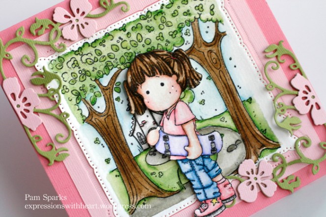 PamSparksSkateboardTildaClose700